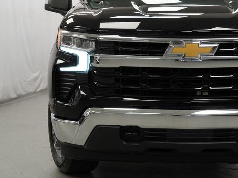 Used 2024 Chevrolet Silverado 1500 LT AWD/4WD image 33