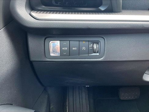 Used 2026 Chevrolet Traverse LT AWD/4WD image 36