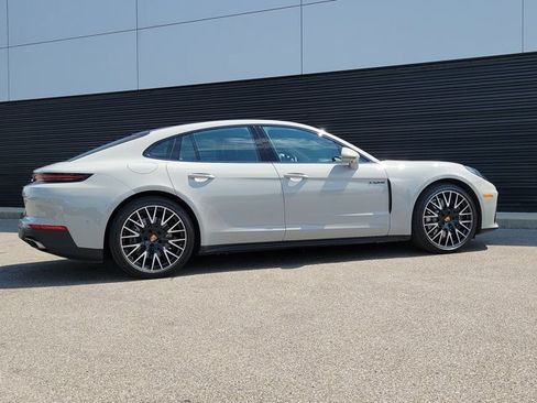 Certified 2026 Porsche Panamera 4 AWD/4WD image 8