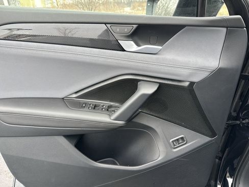 New 2026 Volkswagen Tiguan SE R-Line image 14