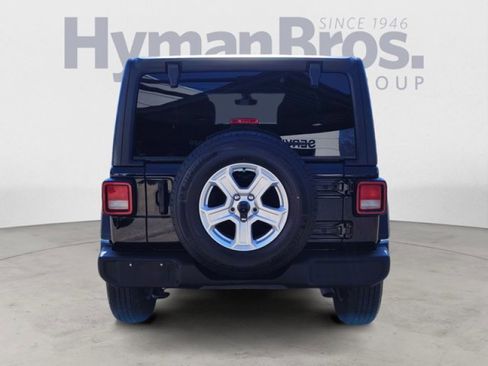 Used 2022 Jeep Wrangler Unlimited Sport AWD/4WD image 4
