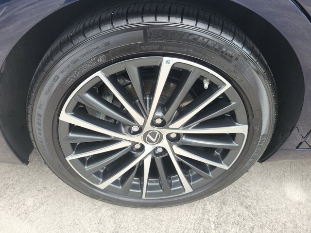 Used 2024 Lexus ES 350 w/ Premium Package FWD image 9