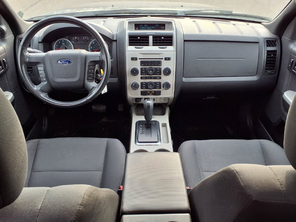 Used 2011 Ford Escape XLT w/ 201A Rapid Spec Order Code AWD/4WD image 10