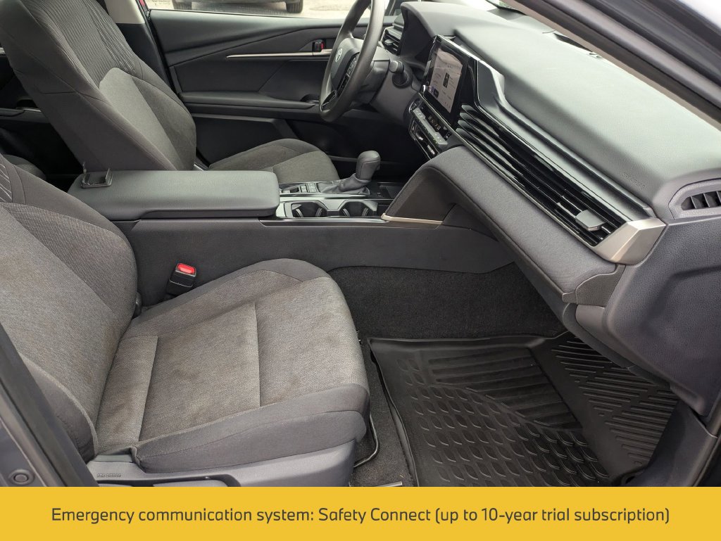 Used 2025 Toyota Camry LE w/ Convenience Package FWD image 28