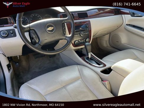 Used 2009 Chevrolet Impala LT w/ Luxury Edition Package image 5