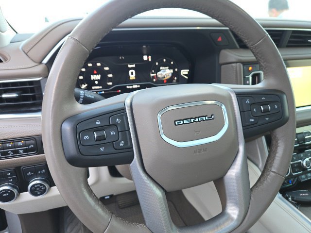Used 2022 GMC Yukon Denali AWD/4WD image 21