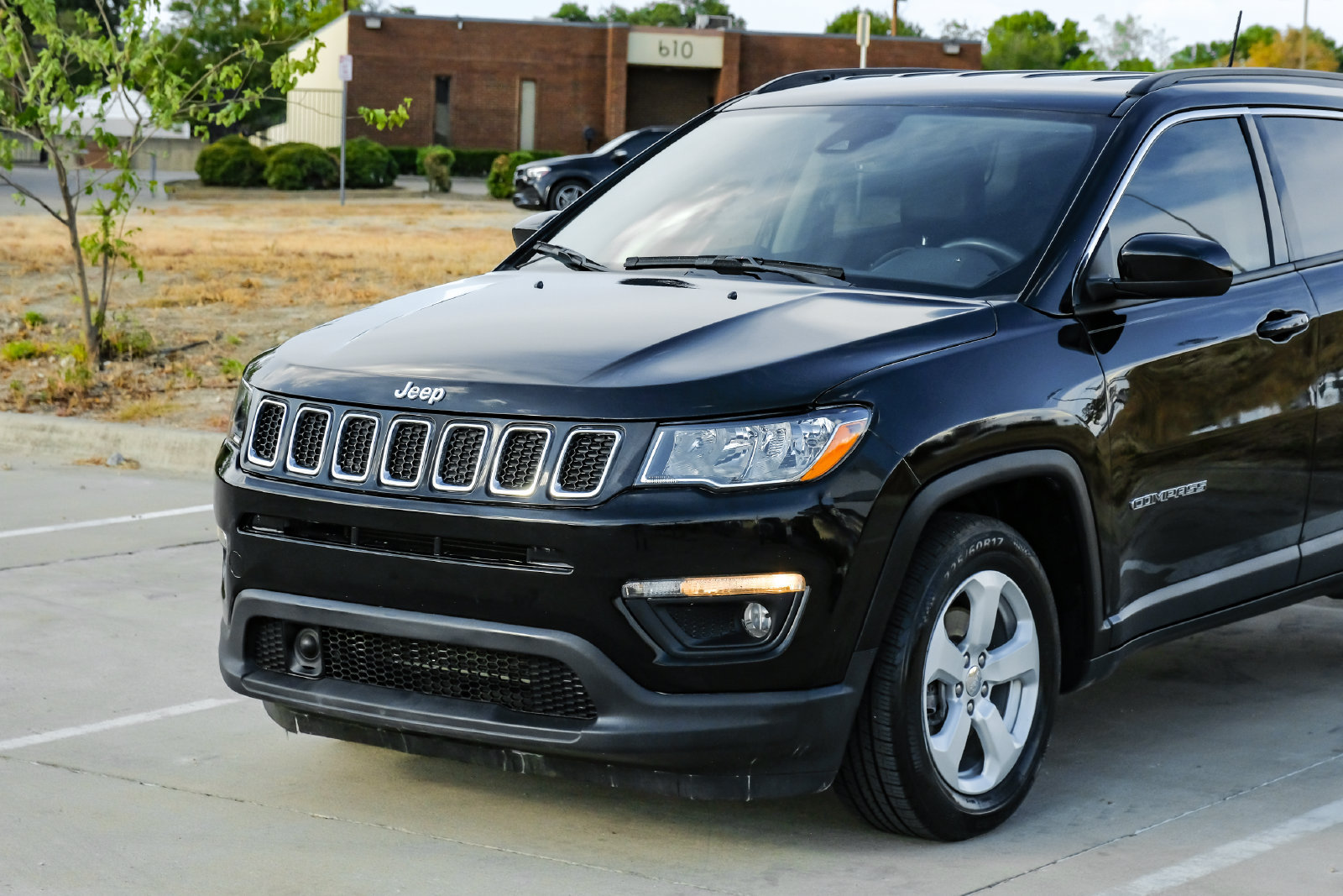 Used 2021 Jeep Compass Latitude w/ Driver Assistance Group FWD image 7