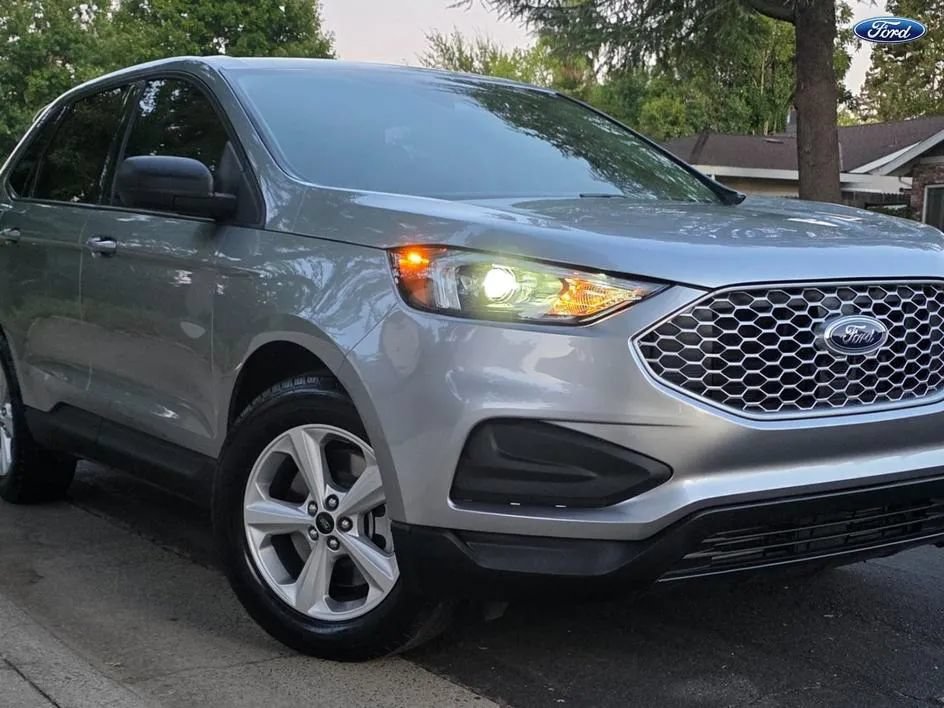 Used 2024 Ford Edge SE AWD/4WD image 8
