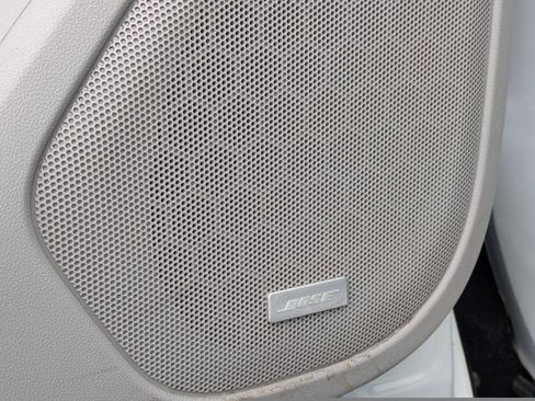 Used 2019 GMC Acadia SLT image 27