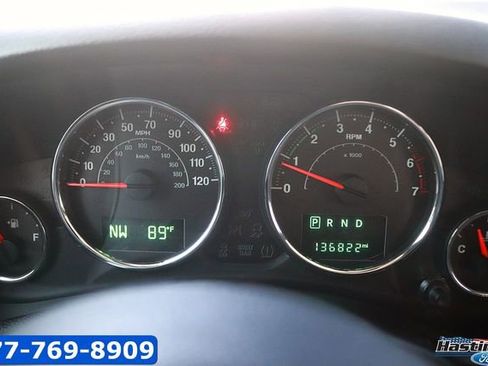 Used 2016 Jeep Wrangler Unlimited Sahara AWD/4WD image 17