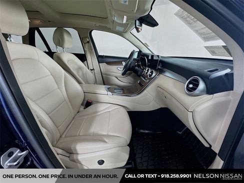 Used 2021 Mercedes-Benz GLC 300 4MATIC image 27