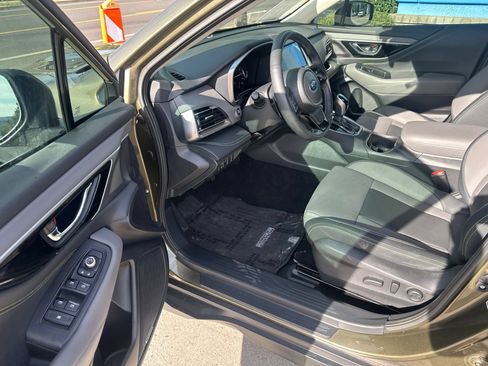 Used 2025 Subaru Outback Onyx Edition XT AWD/4WD image 14
