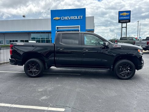 Used 2025 Chevrolet Silverado 1500 LT Trail Boss w/ Convenience Package II AWD/4WD image 5