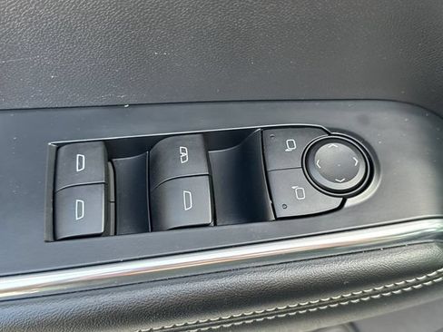 Certified 2024 GMC Acadia Elevation AWD/4WD image 28