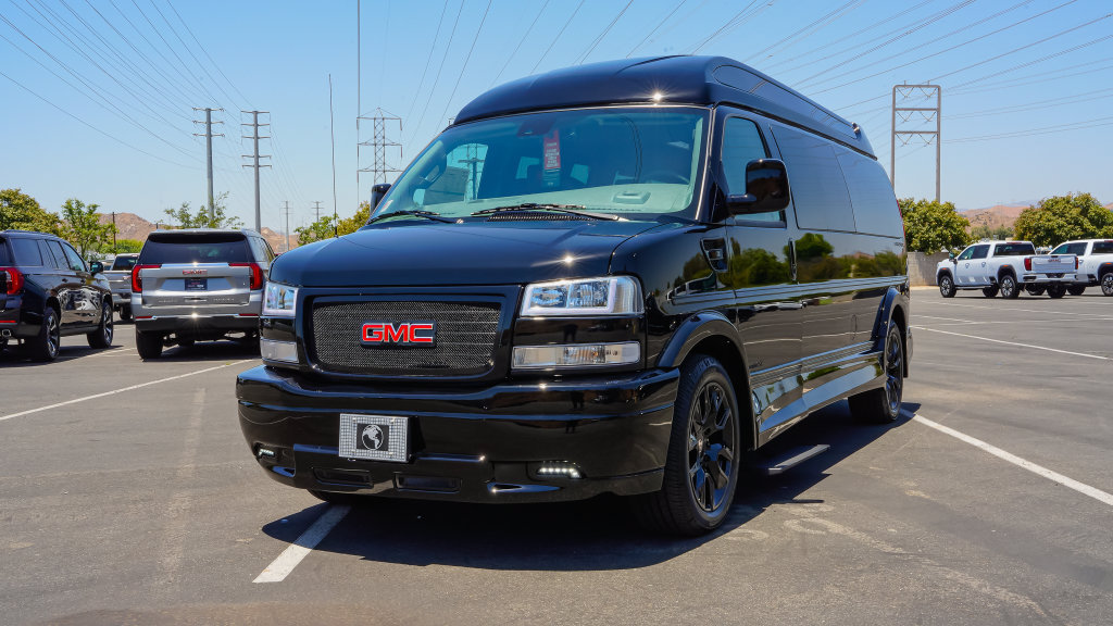 New 2026 GMC Savana 2500 Extended w/ Driver Convenience Package RWD image 2