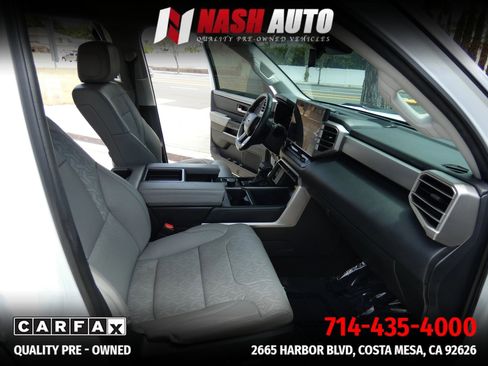 Used 2024 Toyota Tundra Limited w/ TRD Off-Road Package AWD/4WD image 30