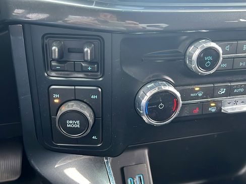 Used 2022 Ford F150 XLT w/ Equipment Group 302A High image 23