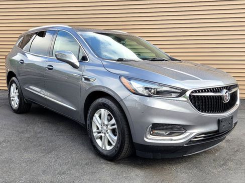 Used 2020 Buick Enclave Essence image 8