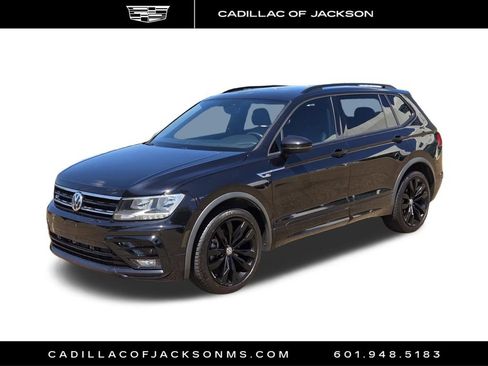 Used 2021 Volkswagen Tiguan SE R-Line FWD image 2