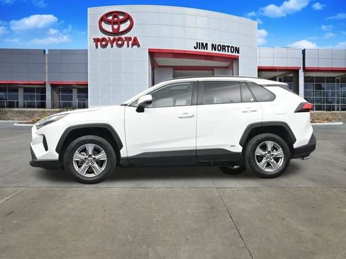 Used 2022 Toyota RAV4 XLE image 51