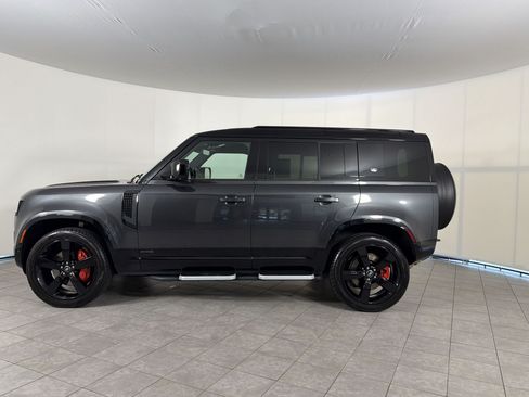 Used 2023 Land Rover Defender 110 X AWD/4WD image 2