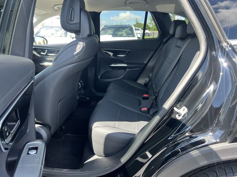 Certified 2025 Mercedes-Benz GLC 350e 4MATIC image 33