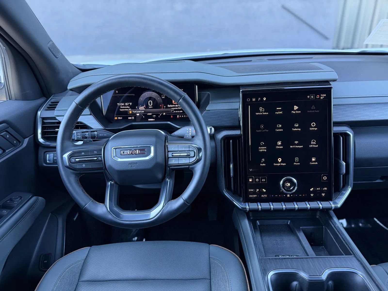 Used 2026 GMC Acadia AT4 w/ LPO, Floor Liner Package AWD/4WD image 23