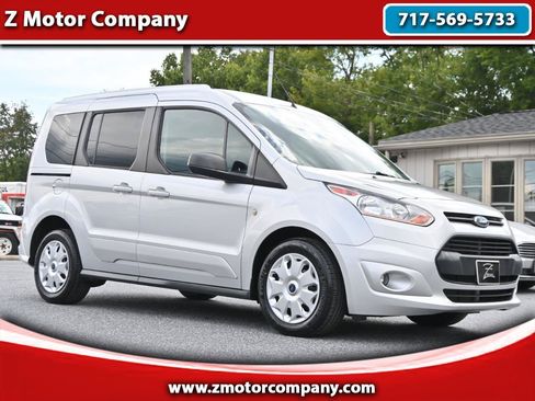Used 2017 Ford Transit Connect XLT FWD image 1