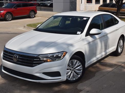 Used 2019 Volkswagen Jetta S image 36