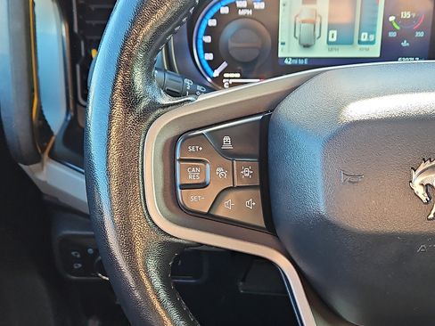 Used 2021 Ford Bronco Badlands image 19