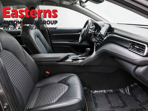 Used 2024 Toyota Camry SE image 23