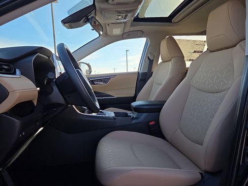 New 2025 Toyota RAV4 XLE image 9