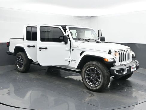 Used 2023 Jeep Gladiator Overland image 51