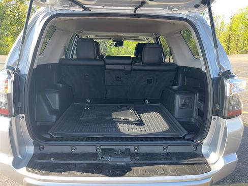 Used 2023 Toyota 4Runner TRD Off-Road Premium image 17