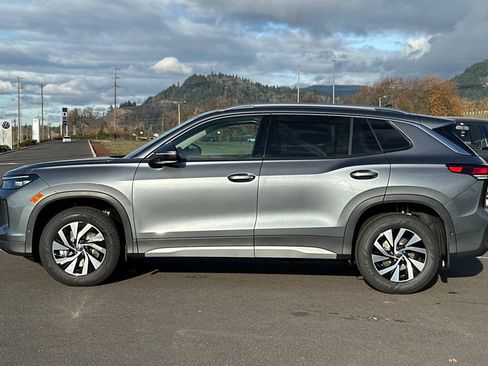 New 2026 Volkswagen Tiguan S AWD/4WD image 6