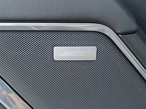 Used 2022 Chevrolet Silverado 1500 LTZ w/ LTZ Premium Package image 16