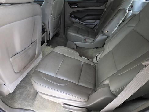 Used 2015 Chevrolet Tahoe LT RWD image 10