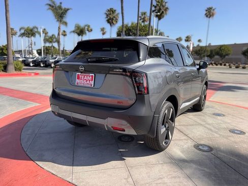 New 2026 Nissan Kicks SR FWD image 7