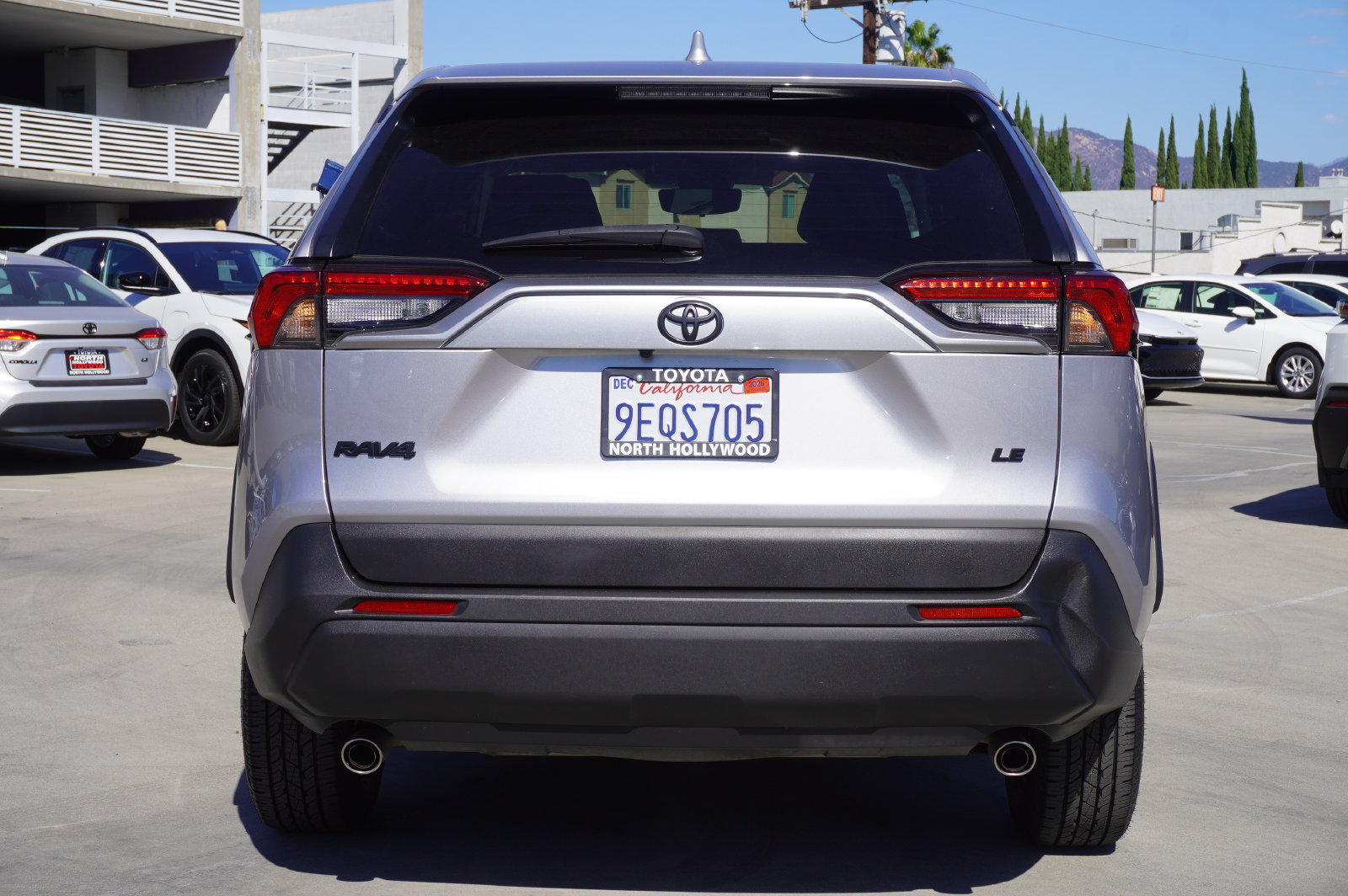 Certified 2022 Toyota RAV4 LE FWD image 6