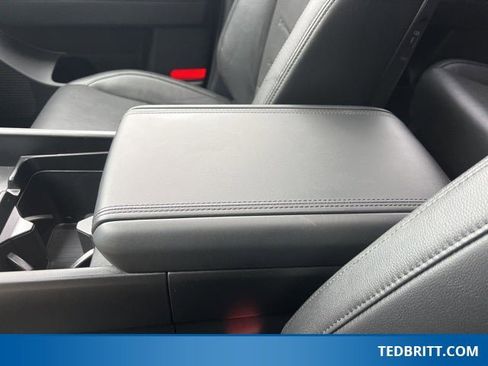 Used 2024 Hyundai Santa Fe Limited image 40