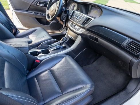Used 2013 Honda Accord Sport image 14