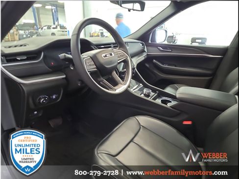 Used 2024 Jeep Grand Cherokee L Limited w/ Luxury Tech Group II AWD/4WD image 18