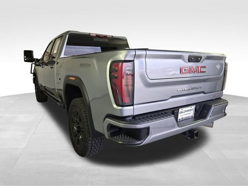 Used 2024 GMC Sierra 2500 AT4 w/ AT4 Premium Plus Package image 7