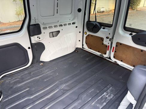 Used 2012 Ford Transit Connect XLT FWD image 16