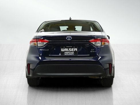 Used 2025 Toyota Corolla LE image 4