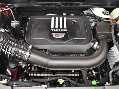 Used 2022 Cadillac XT5 Premium Luxury w/ LPO, Floor Liner Package image 3