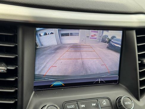 Used 2018 GMC Acadia SLE AWD/4WD image 35