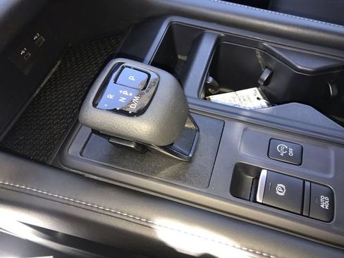 Certified 2024 Nissan Pathfinder S AWD/4WD image 19