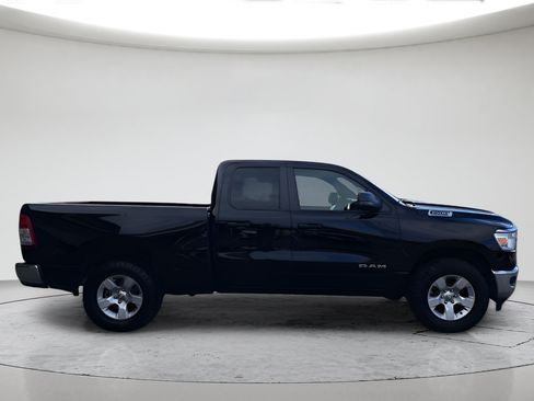 Used 2023 RAM 1500 Big Horn AWD/4WD image 2