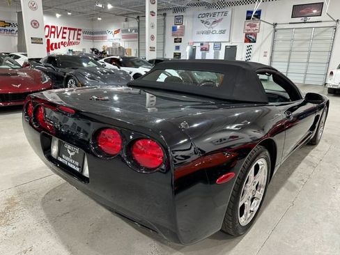 Used 2004 Chevrolet Corvette Convertible w/ Preferred Equipment Group RWD image 6